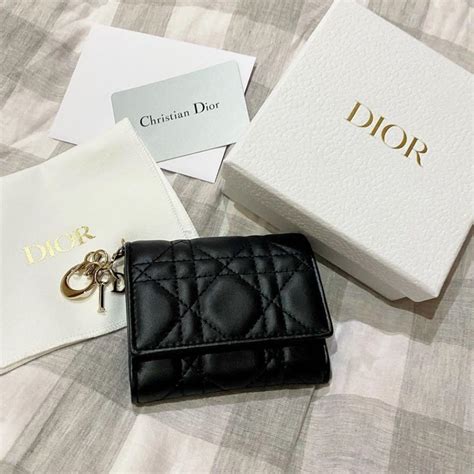 dior お財布